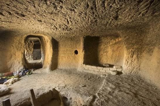 Mustang Cave Monasteries